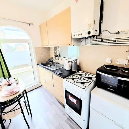 One Bedroom Apartment With A Terrace In Angel Londra Dış mekan fotoğraf