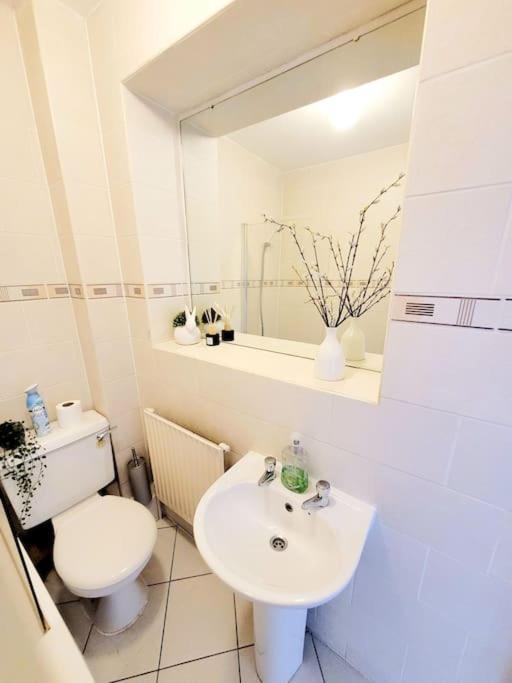 One Bedroom Apartment With A Terrace In Angel Londra Dış mekan fotoğraf