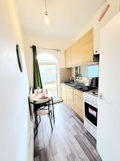 One Bedroom Apartment With A Terrace In Angel Londra Dış mekan fotoğraf