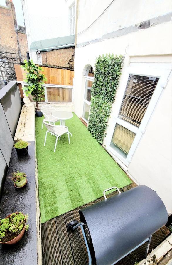 One Bedroom Apartment With A Terrace In Angel Londra Dış mekan fotoğraf